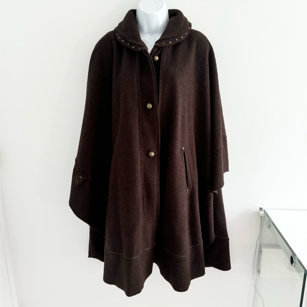 NWOT Coat Couture One Size Wool Blend Brown Women’s Cape Rustic Gold buttons